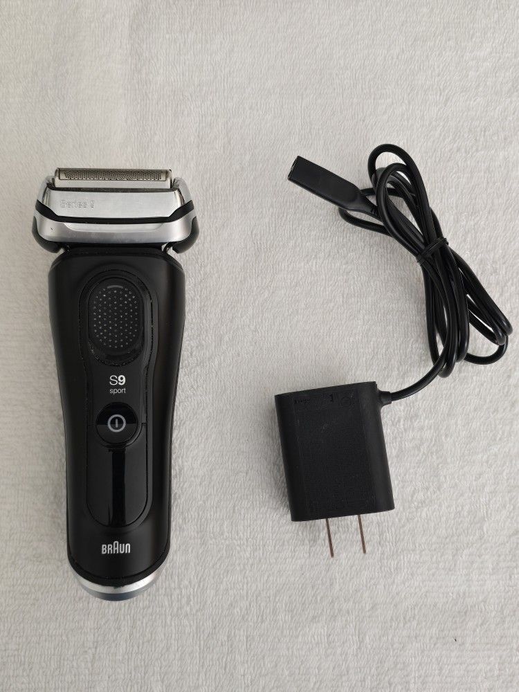 Braun Sport Edition S9 Rechargeable Shaver
