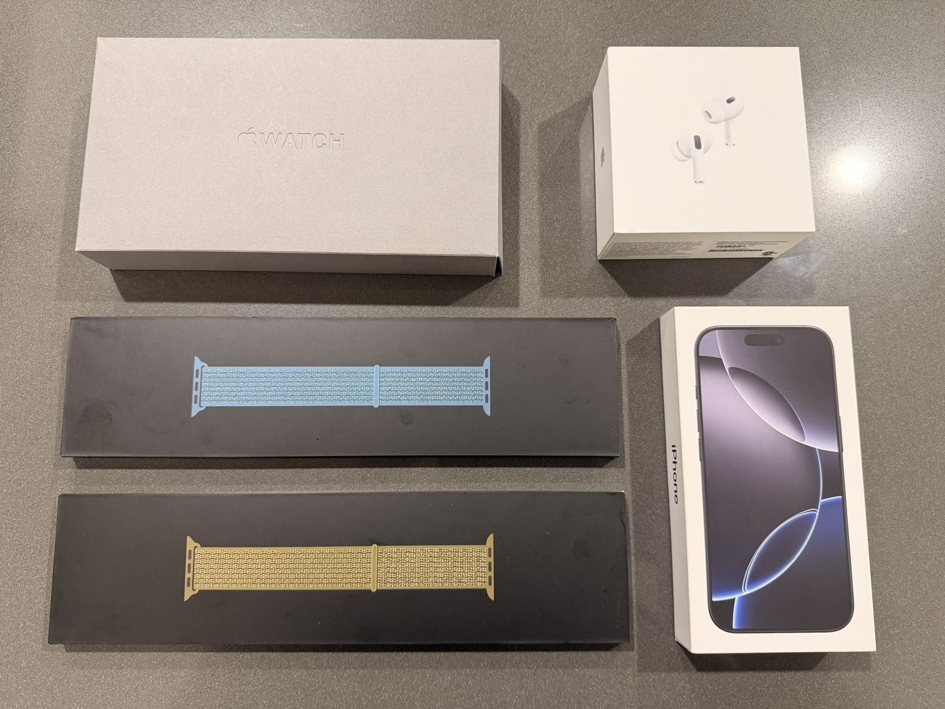 iPhone 16 Pro Apple Watch Ultra 2 AirPods Pro 2 BUNDLE