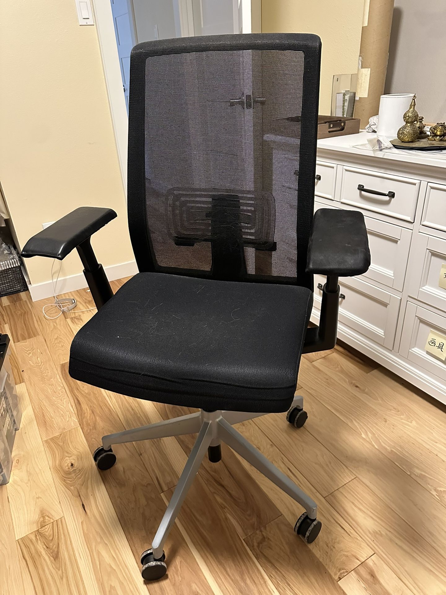 office chair working well