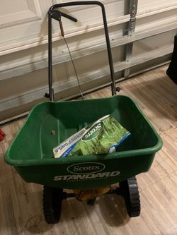 Scotts Standard Broadcast Spreader