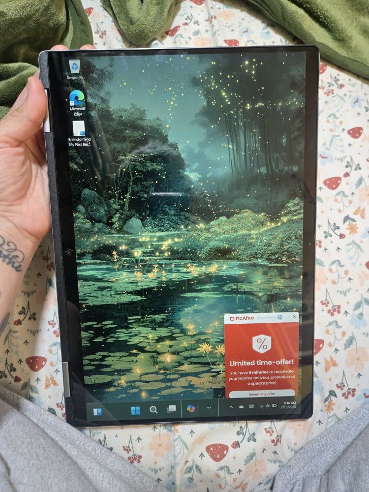 HP XENVY 360 LAPTOP/ TOUCHSCREEN AND FLIPPABLE