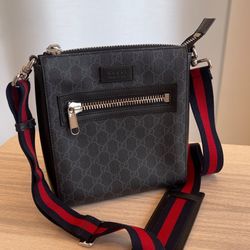Gucci GG Black Small Messenger Bag