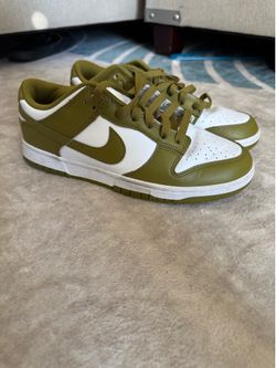 Moss Green dunks size 8.5