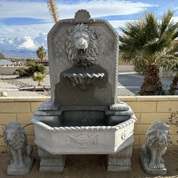 New Fountain With 2 Lions Made Out Of Cement Perfect Gift 🎁 