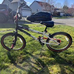 Kent Ambush 20 BMX Bike
