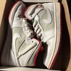 Air Jordan 1 Mid WB