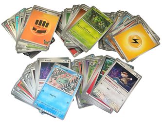 Pokemon card bundle - 140