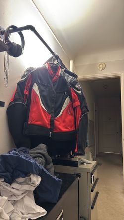 Motorcycle jacket