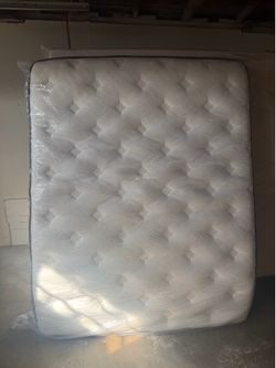 Queen mattress SALE TODAY new w deliver