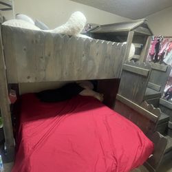 Twin/full Wooden Bunk Bed With Mattresses