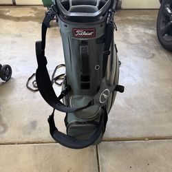 Titleist Hybrid 14 Stand Bag