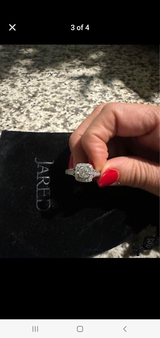 Beautiful Diamond Ring