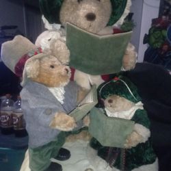 Vintage Christmas International Musical Bears