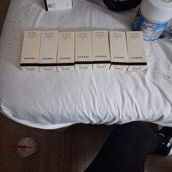 7 CHANEL LES BEIGES