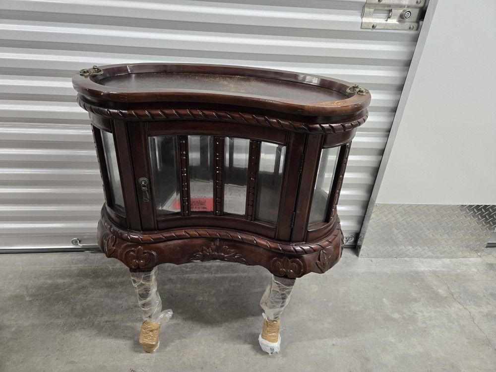 kidney-shaped curio cabinet With Serving Tray