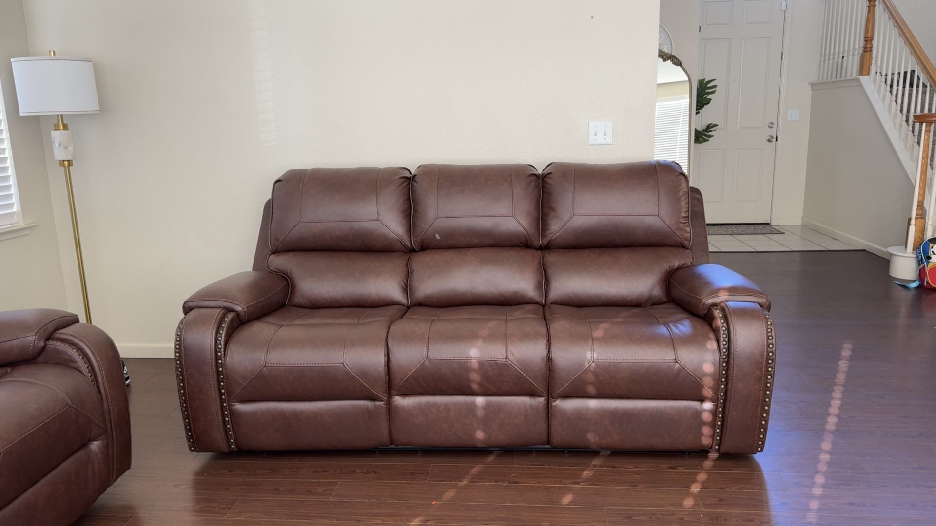 Brown leather recliner couches 