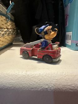 VTG 1979 METAL Matchbox Walt Disney Productions Hong Kong Mickey Mouse Fire Truck Car