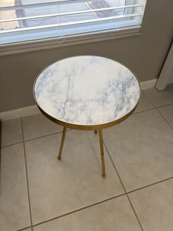 Side Table With Gold Details And Marble Like Design