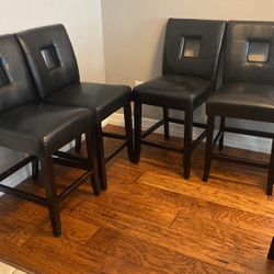 Set Of 4 Chairs 