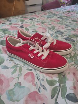 Ecko Unltd. Lace Up Canvas Sneakers