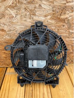 2022-2026 Toyota Tundra  FAN - 1(contact info removed)50