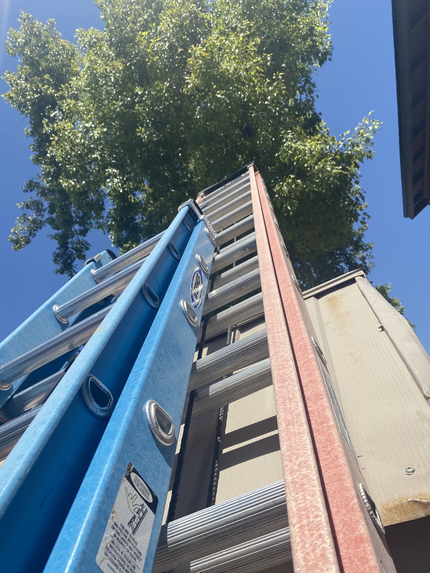 32 Foot Ladder