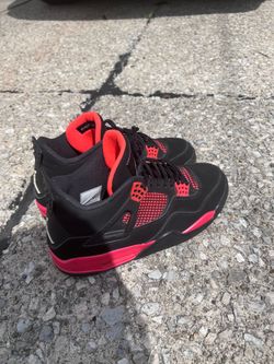Jordan 4s