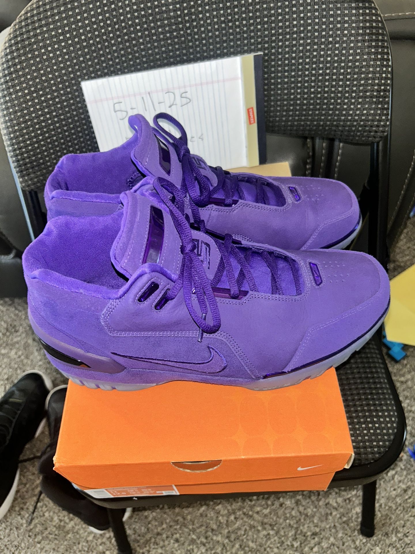 LEBRON SIZE 11 $125