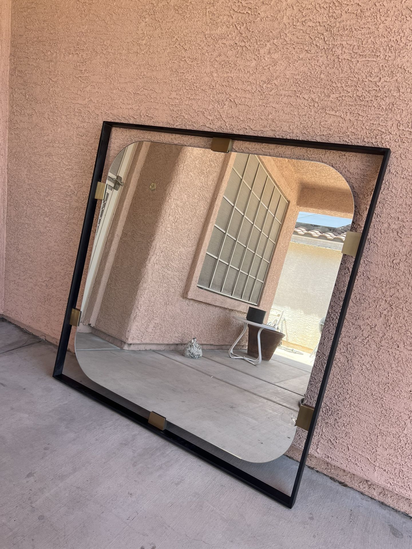 Decorative Mirror 48’ x 48’