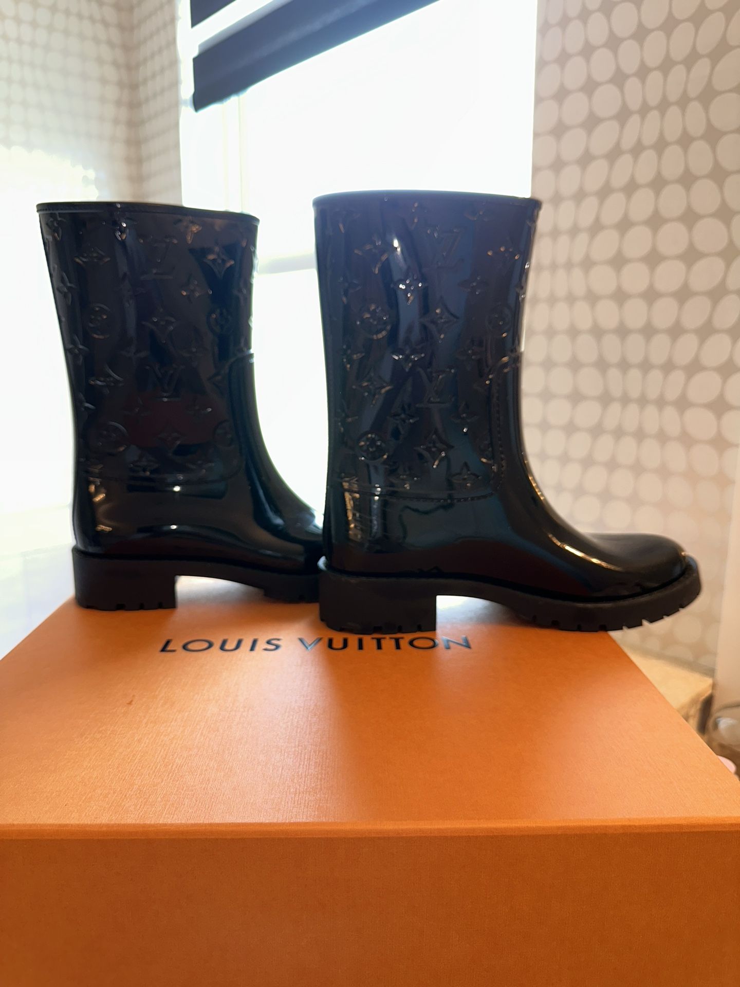 Louis Vuitton Rain Boots for Sale in Pompano Beach, FL - OfferUp