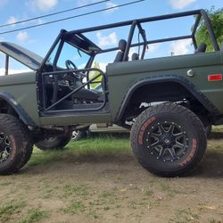 71 Bronco