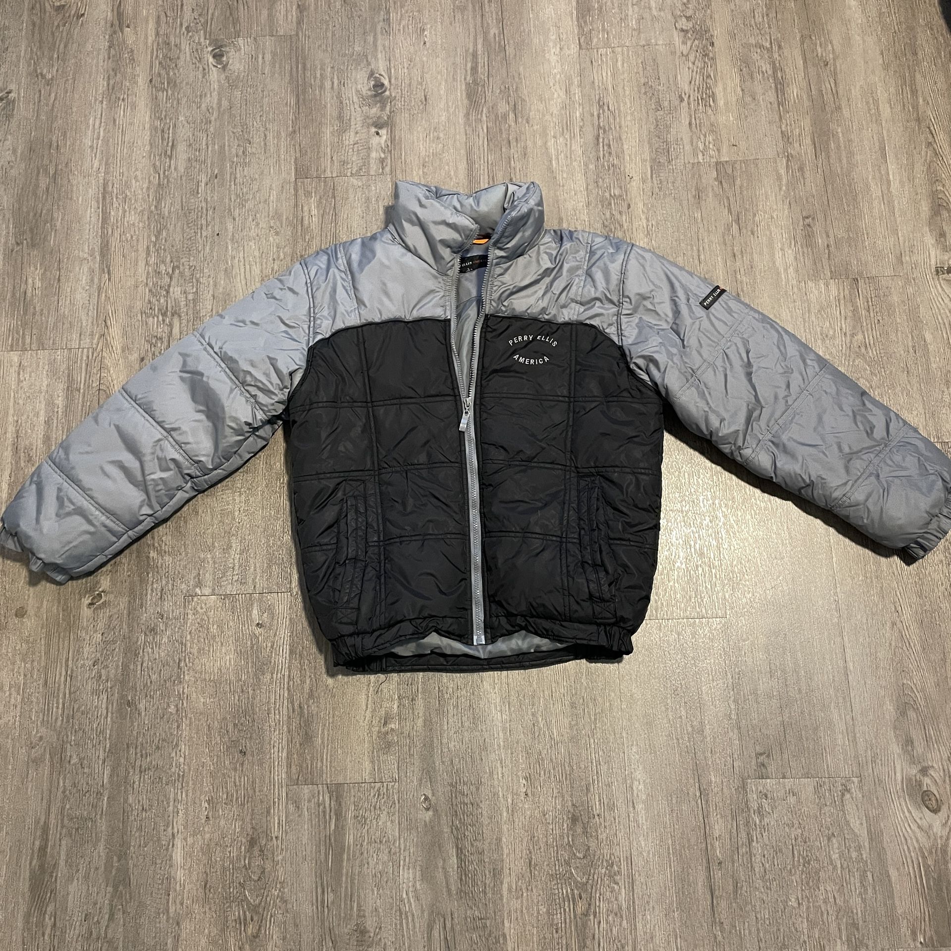 Perry Ellis Men's Heavyweight Hooded Puffer Jacket