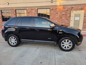 2008 Lincoln MKX ** TWO OWNER **  CLEAN TITLE CLEAN VEHICLE HISTORY SMOG DONE TAGS CURRENT VERY CLEAN INTERIOR  NEW Tires NEW Oil Change NEW Battery N