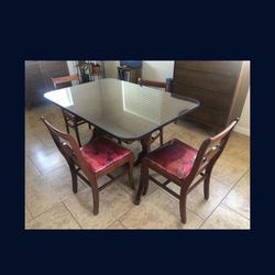Antique Mahogany Dining Table With 4 Chairs