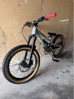 Commencal Bike