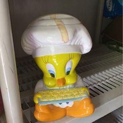 Vintage Tweety bird Cookie Jar 