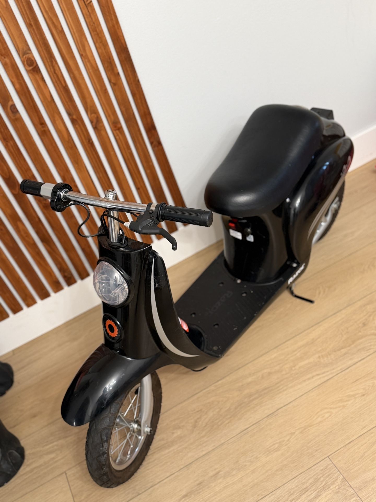 Razor Pocket Miniature Euro Moped Scooter