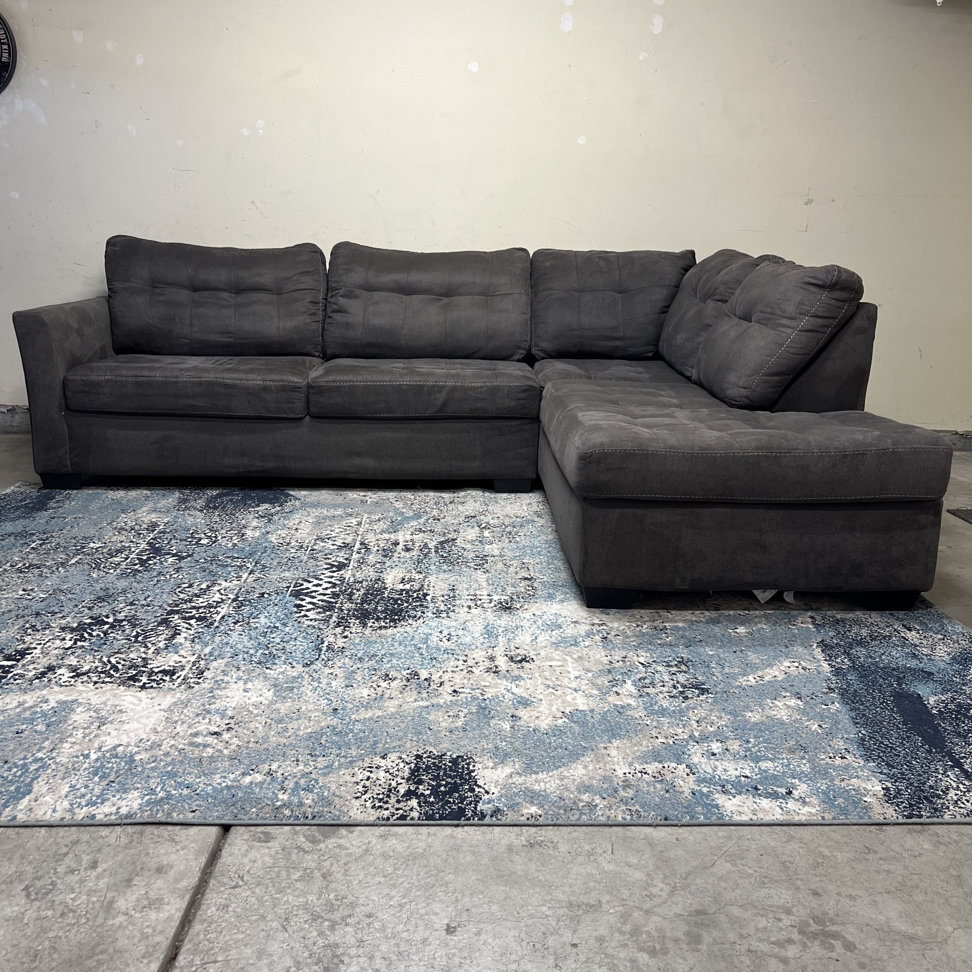 Sectional Sofa Couch with Chaise Gray Delivery Available 🚚