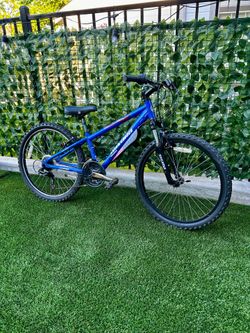 NOVARA TRACTOR YOUTH MOUNTAIN BIKE 24” Wheels
