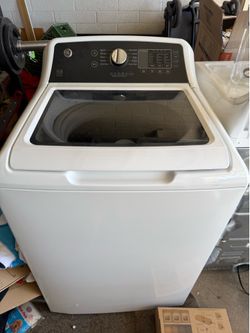 Washer and dryer set barely used gas