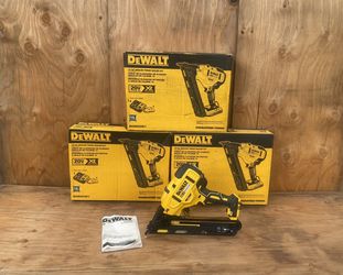 Dewalt 15ga Angled Finish Nailer (Tool Only) Model DCN650