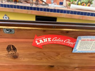 Lane cedar chest