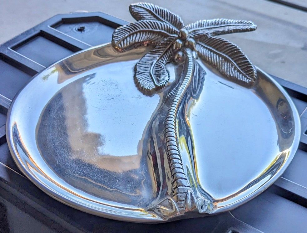 Mariposa Palm tree platter