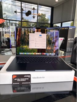MacBook Air 15” M4 Chip 16GB Ram 256SSD! 90 Day warranty! We offer financing.