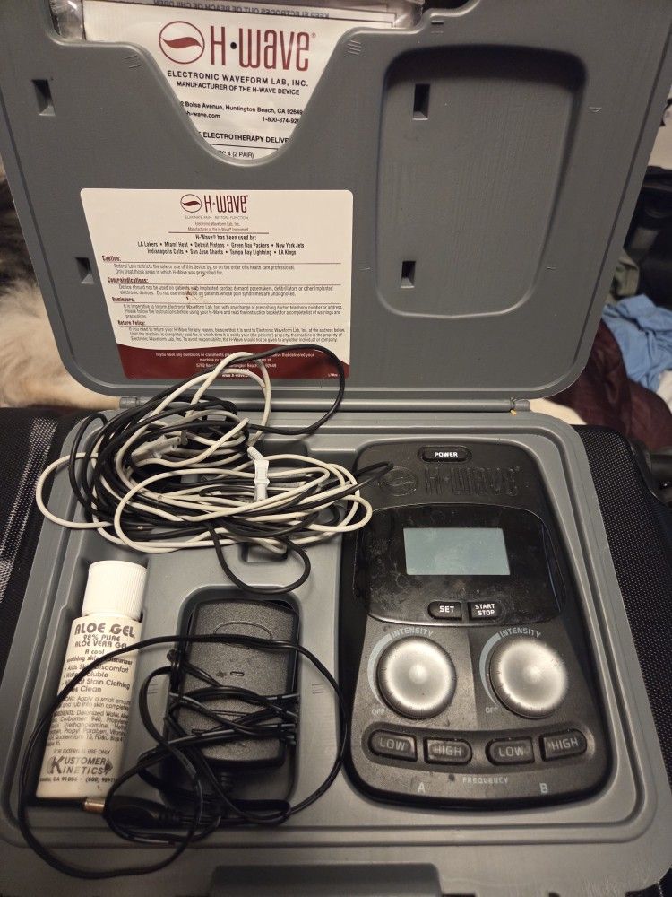 H-Wave H4 Unit & Accessories & Hard Case Electrotherapy