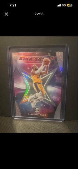 LeBron James Donruss Optic Star Gazing Card