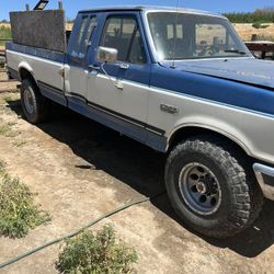 Ford 250 XLT LARIAT 