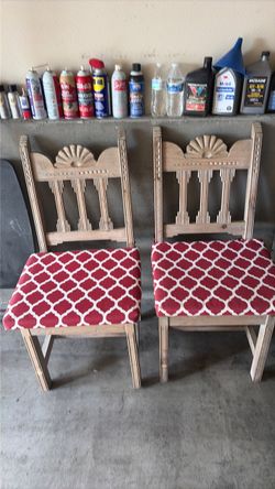 Bench and chairs