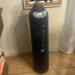 Helium Tank