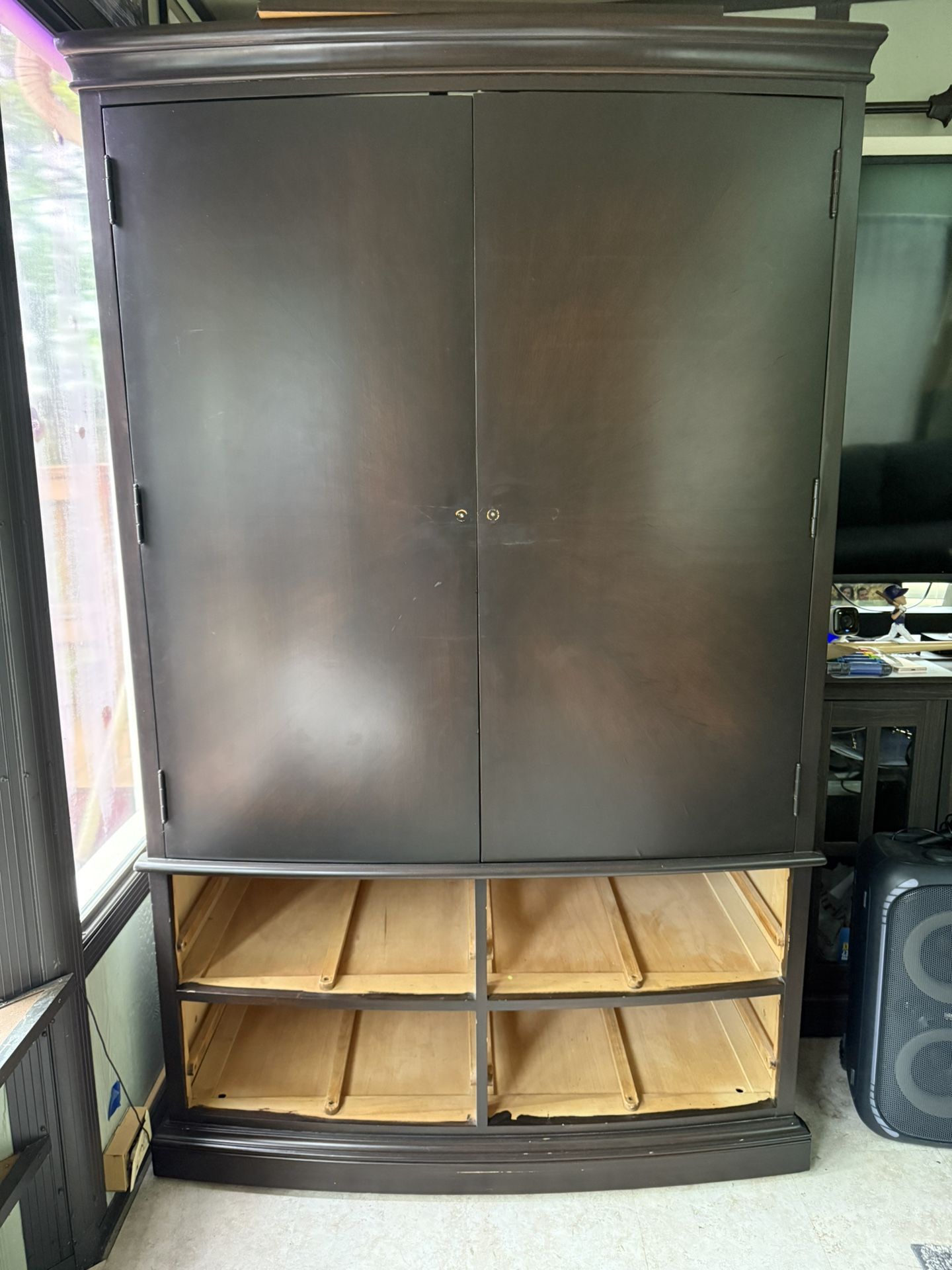 Armoire